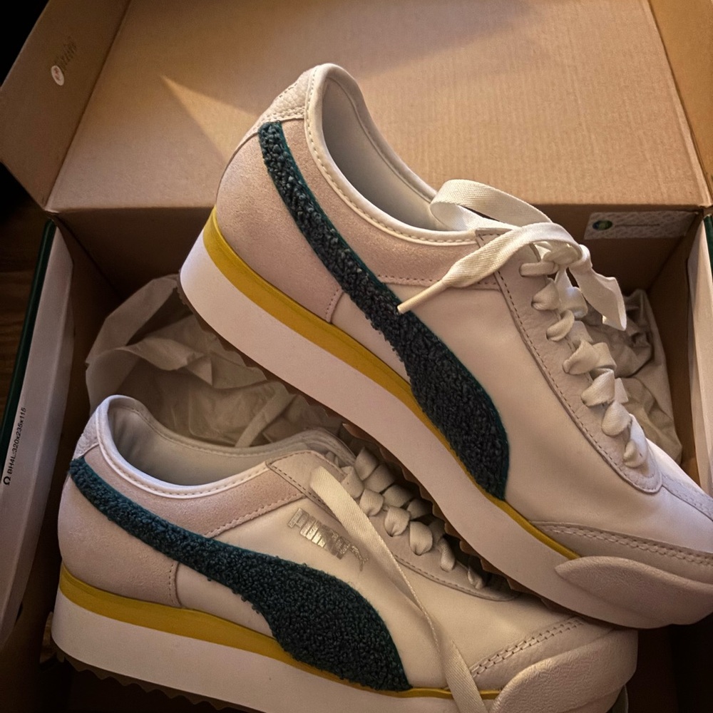 Women’s Puma 8.5 Sneakers